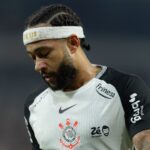 Memphis Depay vive maior jejum de gols pelo Corinthians