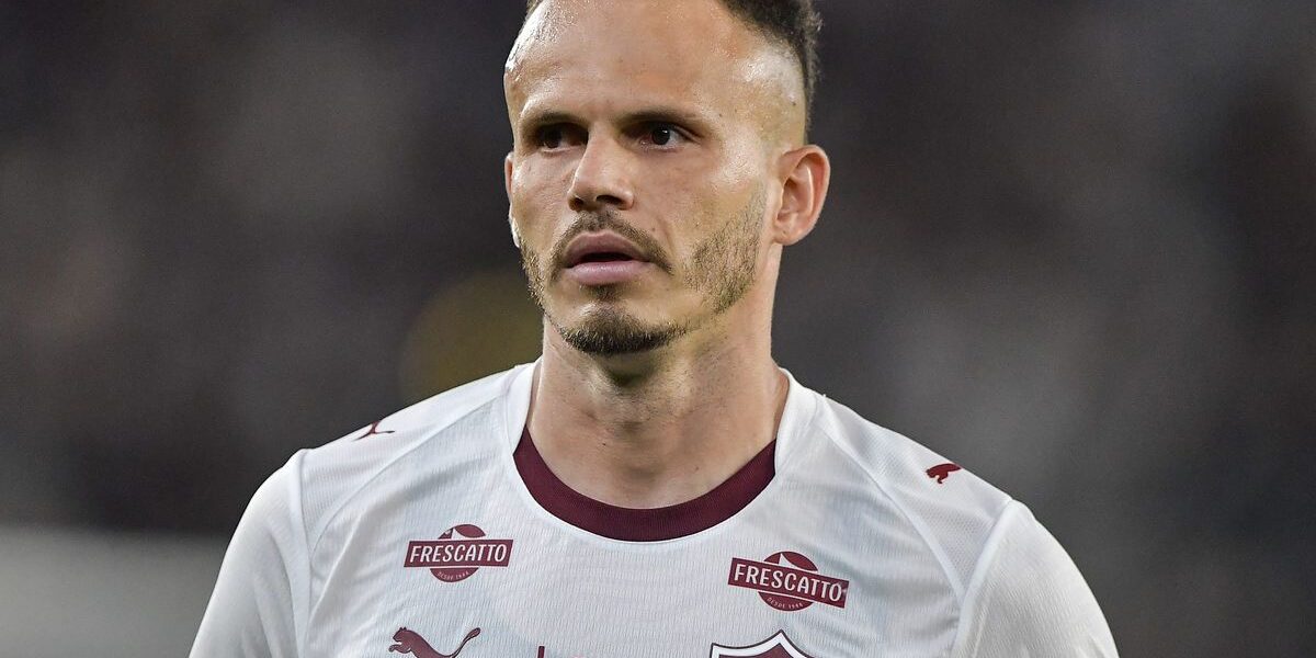 Renê critica postura do Fluminense após virada do Vasco