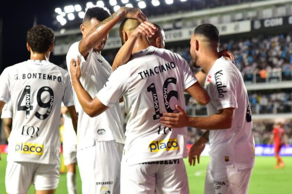 Santos protege invencibilidade de 5 meses na Vila contra Corinthians