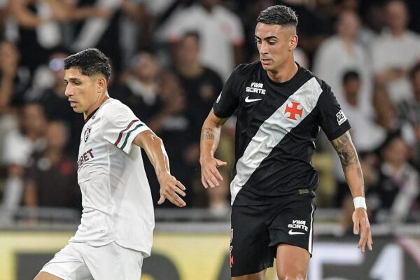 Flu abre 2 a 0, perde controle e sofre virada do Vasco no Maracanã