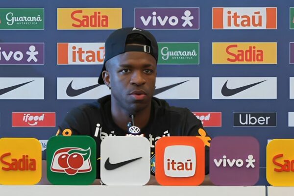 Vinícius Júnior: Brasil não é favorito, mas exalta Neymar como ídolo