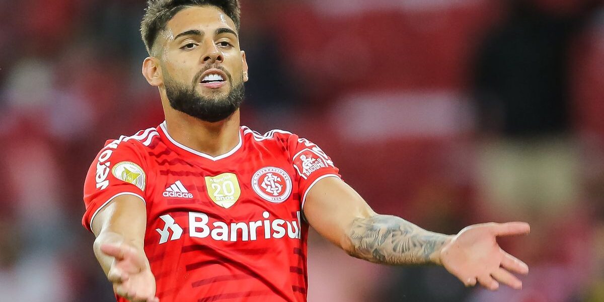 Yuri Alberto brilhou no último Inter x Chapecoense: 3 gols!