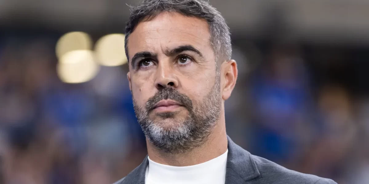Artur Jorge revela segredo da vitória do Cruzeiro sobre o Grêmio