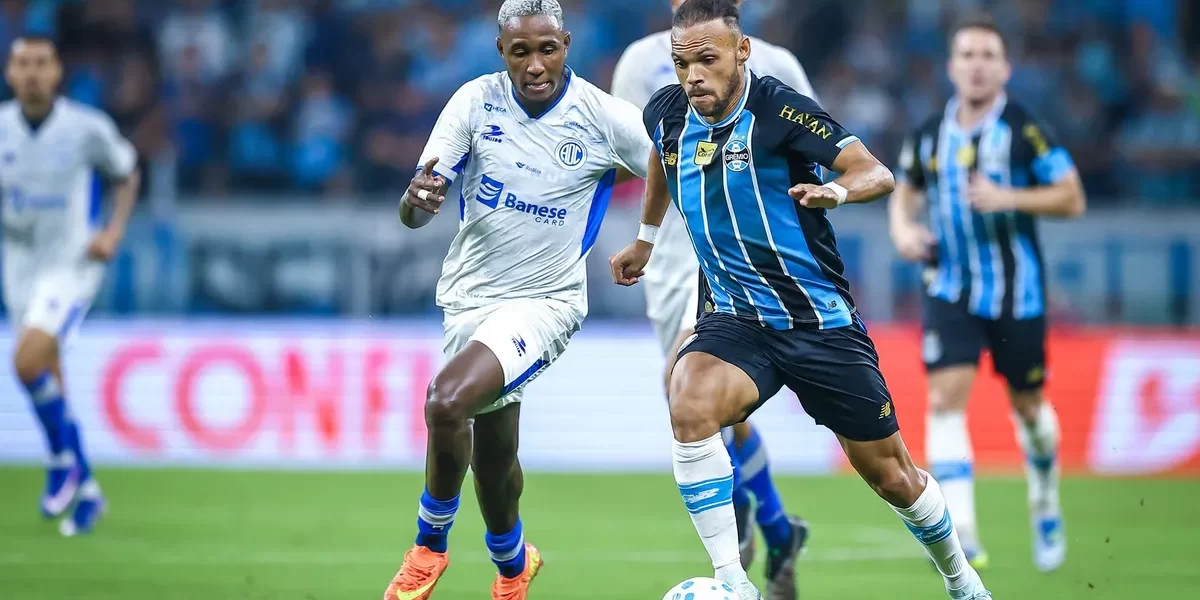 Braithwaite renova com salário menor e dívidas embutidas; entenda o caso