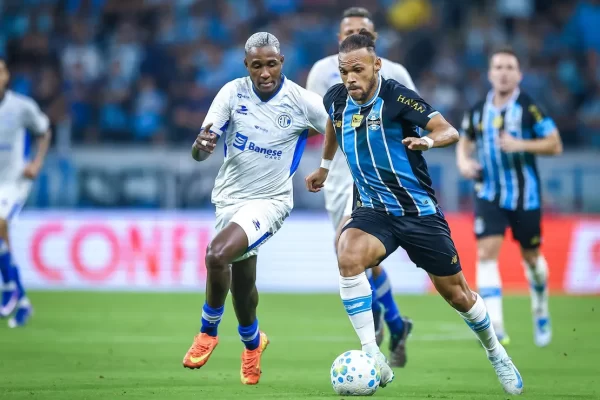 Braithwaite renova com salário menor e dívidas embutidas; entenda o caso