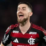 Jorginho volta aos treinos e Flamengo prepara retorno após lesão de Paquetá