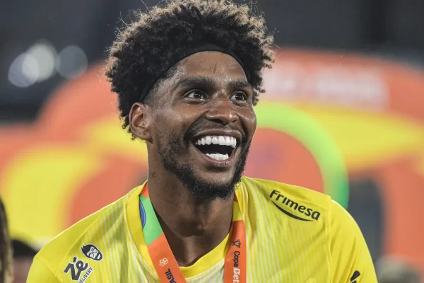 Alisson preocupa: Hugo Souza ganha força na lista de Ancelotti