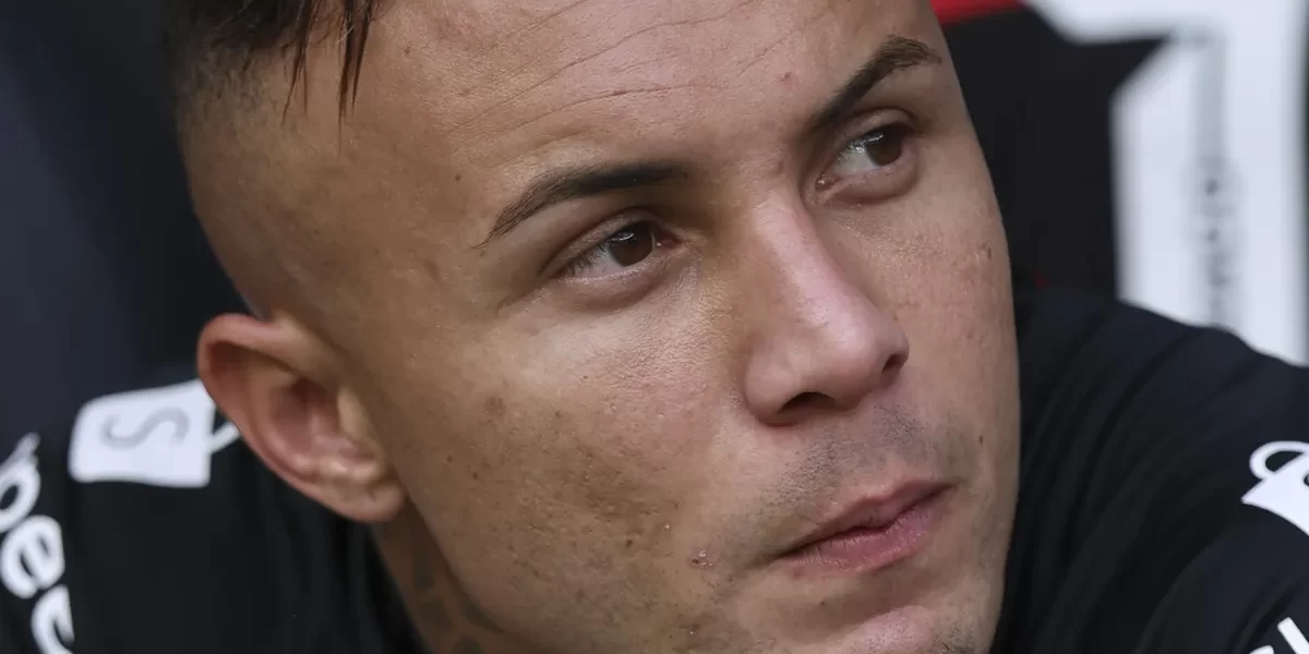 Diniz pede reforço no ataque e Corinthians mira Everton Cebolinha