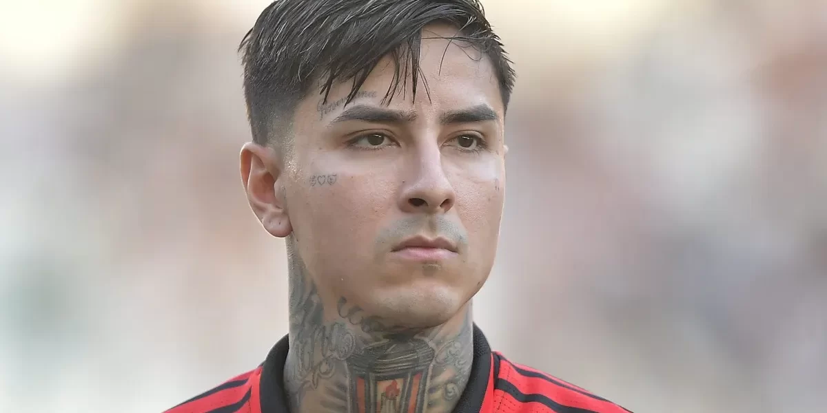 Pulgar expulso por agressão e vira vilão da vexatória do Flamengo