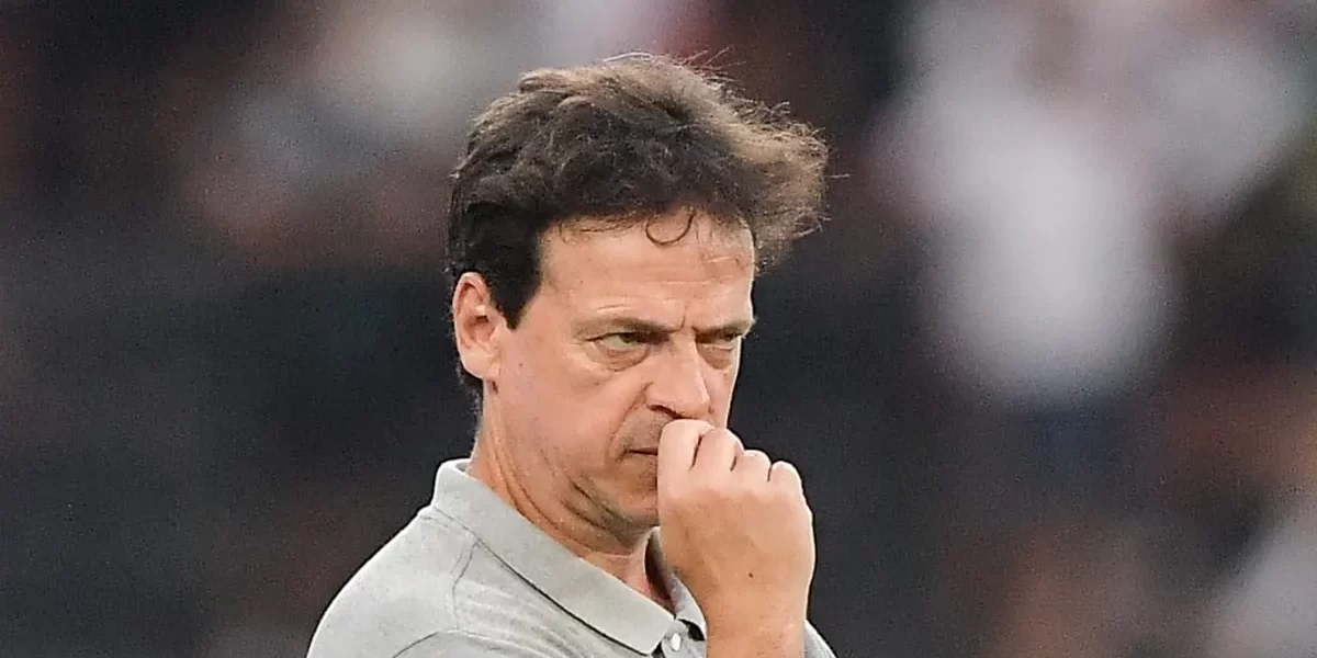 Diniz Explode na Beira do Campo em Estreia pelo Corinthians