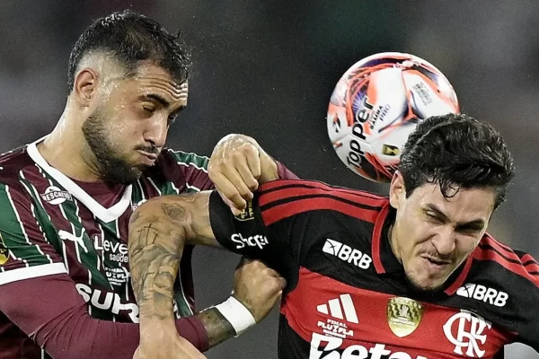 Pedrosa critica diretoria do Flu por adiamento: “Submissa”