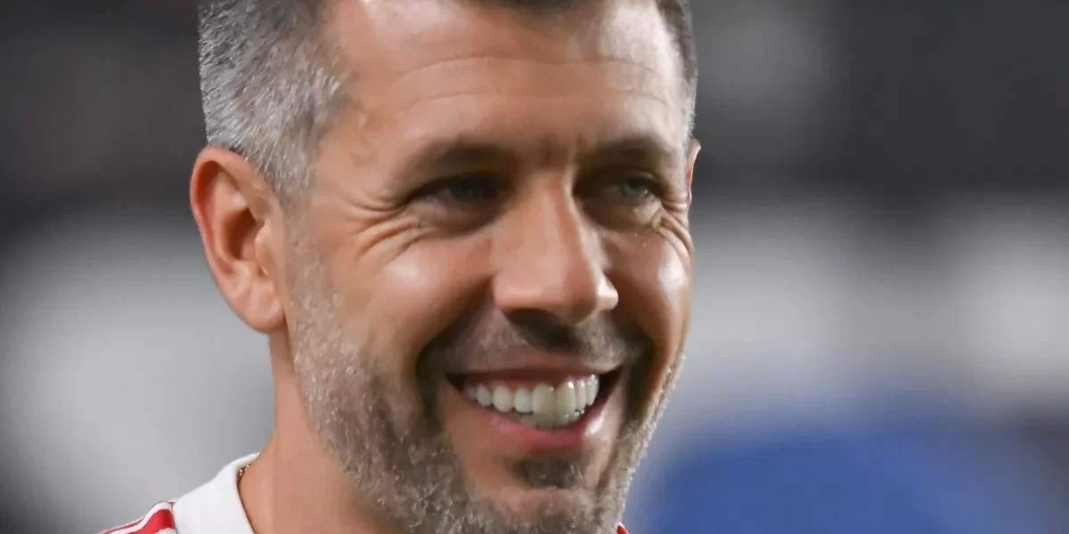 Pezzolano pode repetir fórmula vencedora contra o Corinthians