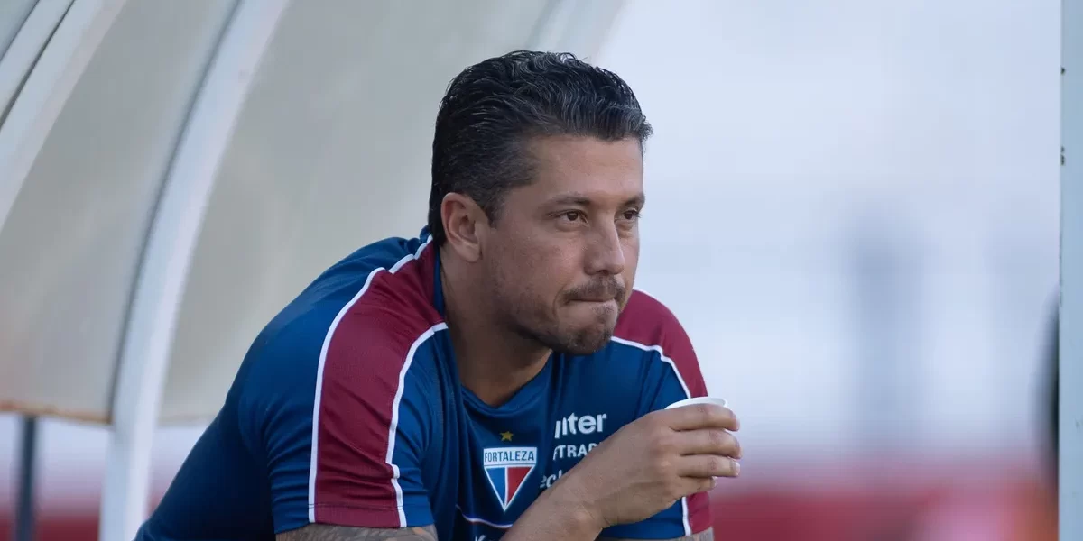 Treinadores brigam na área técnica e chocam a Série B