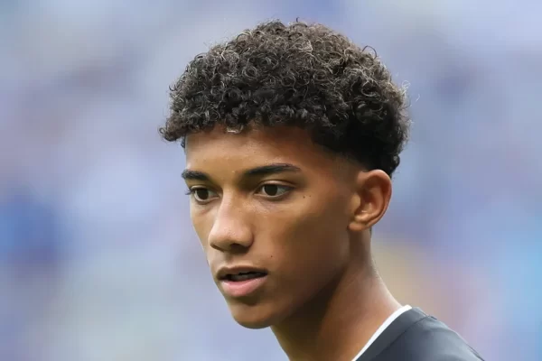 Robinho Jr. muda de ideia e quer ficar no Santos após chegada de Cuca