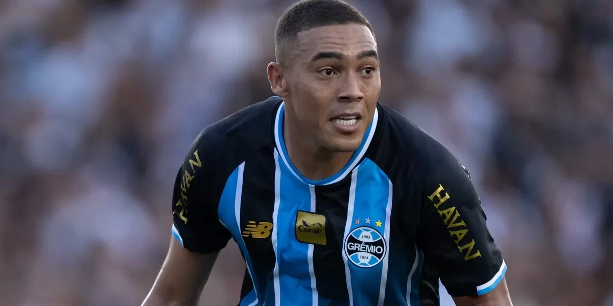 Grêmio Renova com Carlos Vinicius: Artilheiro é Prioridade