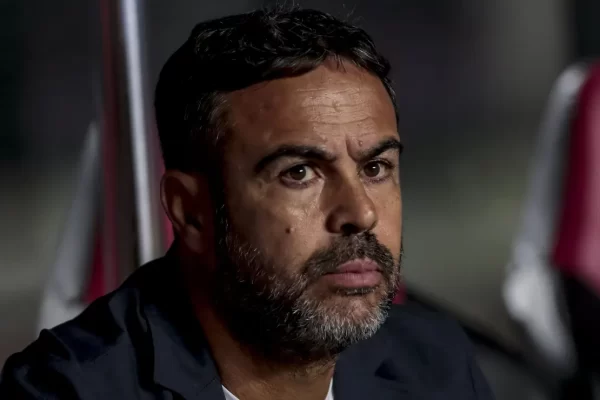 Artur Jorge renova até 2030: Cruzeiro busca trabalho de longo prazo