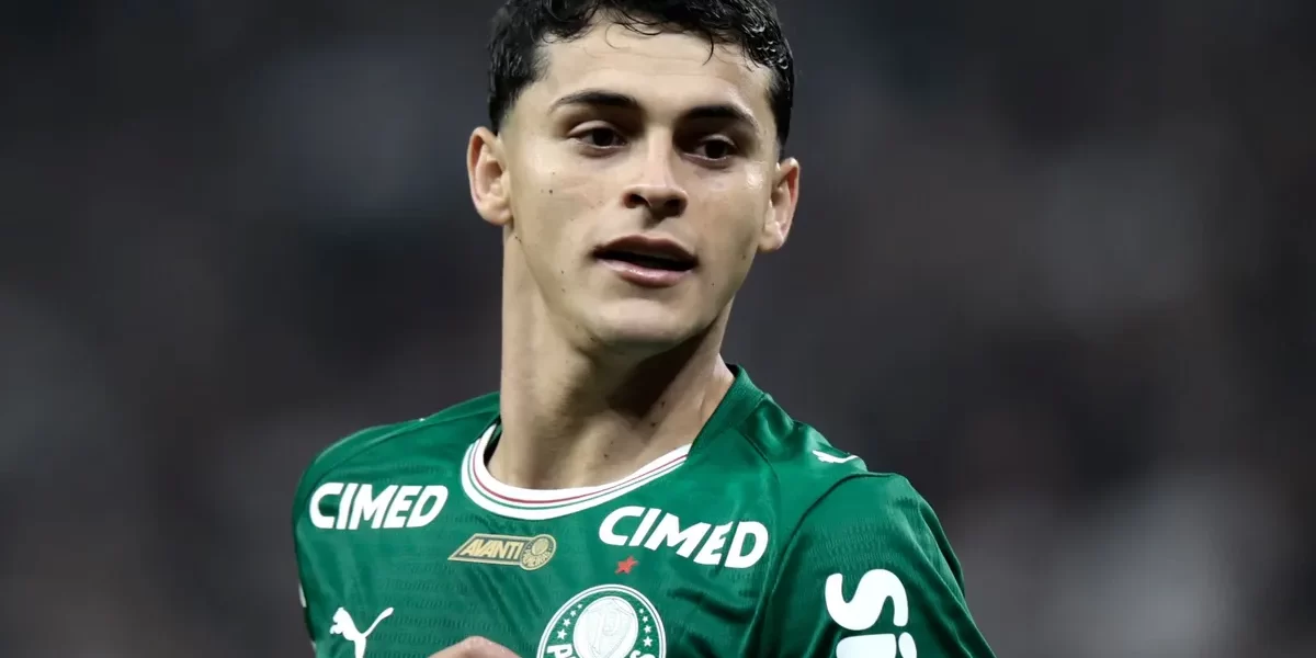 Sosa desperdiça gol incrível e irrita torcida do Palmeiras