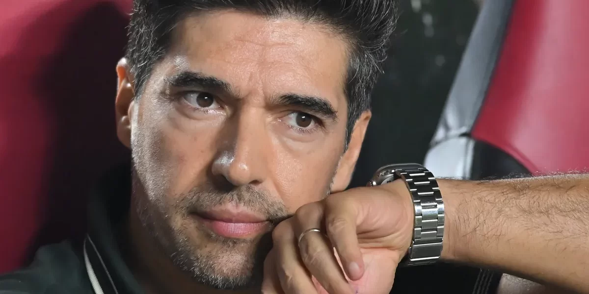 Abel Ferreira alfineta Flamengo sobre VAR ao admitir pênalti