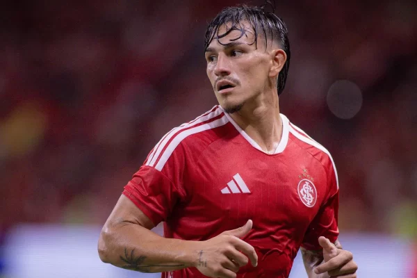 Gol salvador de Bernabei contra o Botafogo explode nas redes sociais