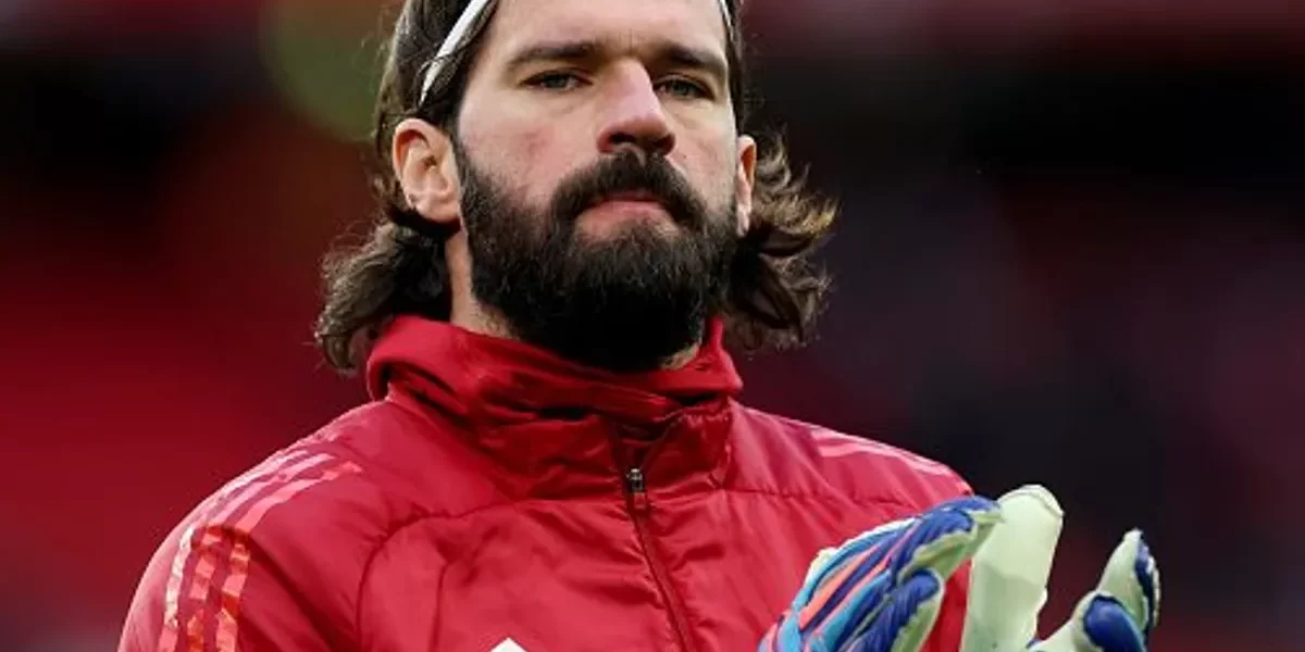 Lesão de Alisson ameaça marca histórica de Taffarel na Copa