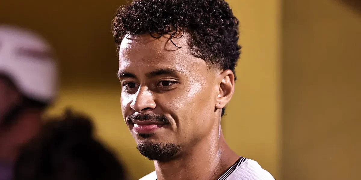 Expulsão de Allan revolta Corinthians e punição é debatida