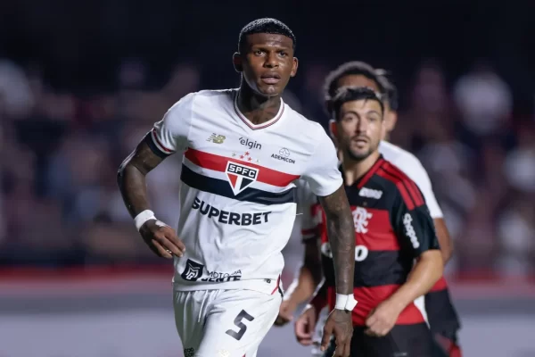 Rui Costa explode com Arboleda e exige explicações no São Paulo