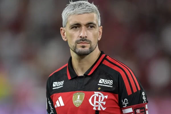 Flamengo arma estratégia para preservar Arrascaeta em jogos decisivos