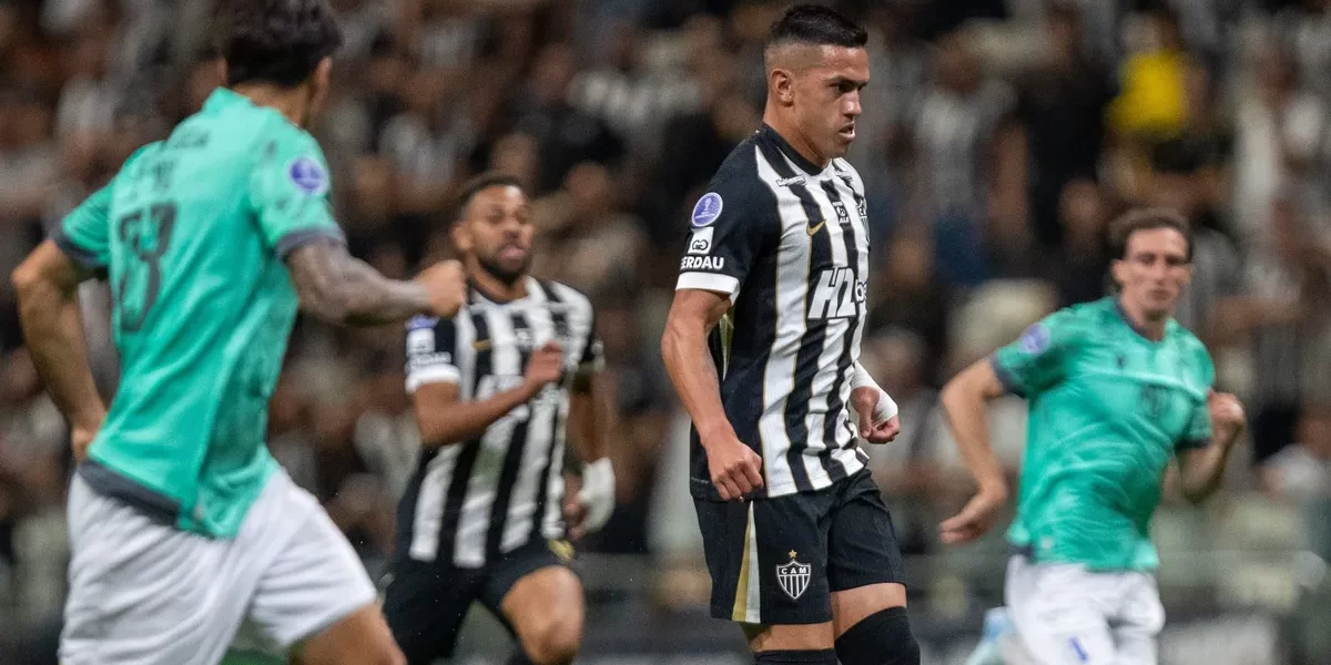 Galo vence no sufoco e conquista 1ª vitória na Sul-Americana