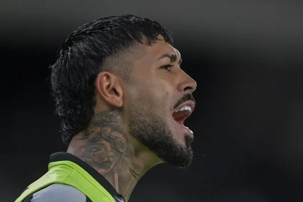 Botafogo vai ao tudo ou nada: Barboza pode ficar mesmo com Palmeiras de olho