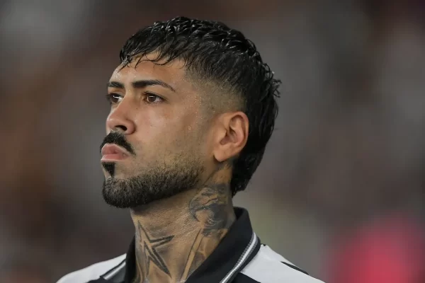 São Paulo mira Barboza, do Botafogo, para substituir Arboleda