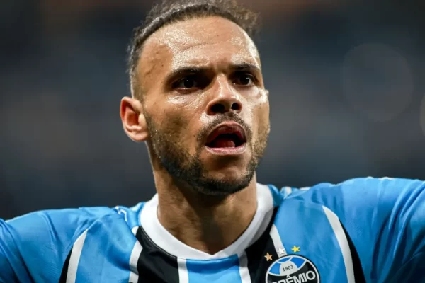 IA prevê vitória tranquila do Grêmio sobre o Riestra