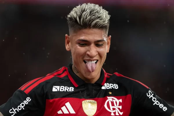 Flamengo acelera planos: Carrascal pode sair durante a Copa do Mundo