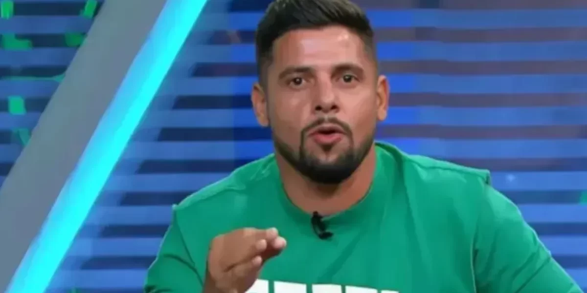 Cicinho surpreende e crava tropeço do Palmeiras contra o Bahia