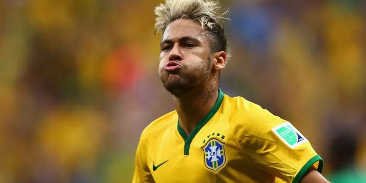 Neymar a um gol de igualar feito histórico de Pelé em Copas
