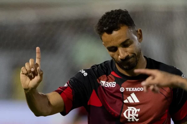 Danilo explode após vexame do Flamengo: “É uma vergonha”