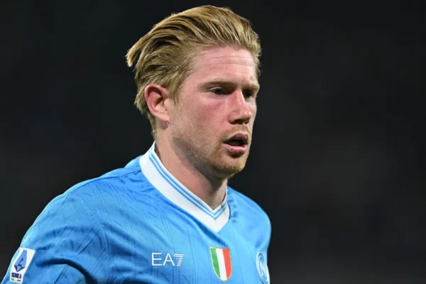 De Bruyne pode ser a chave? Empresa do astro quer levar Evertton ao Napoli