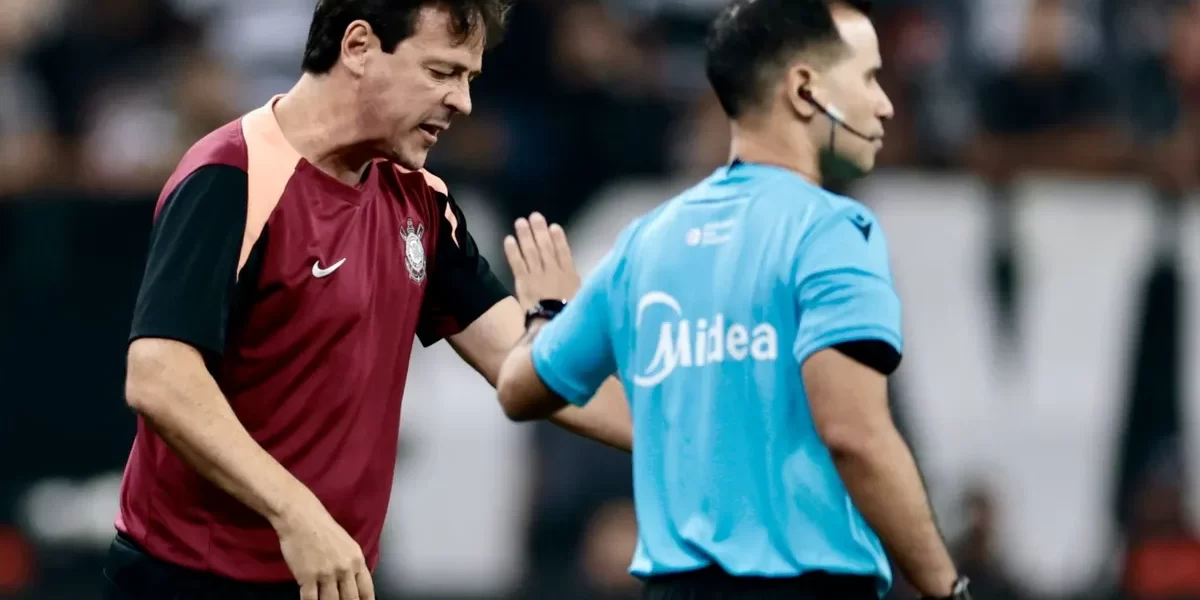 Diniz vira o jogo com dois a menos e Corinthians segura Palmeiras