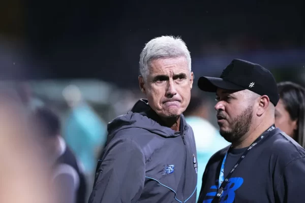 Números do Grêmio sob Castro ficam abaixo no Brasileirão