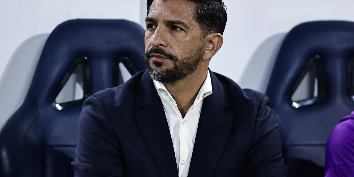 Corinthians demite Dorival Jr. e Emiliano Díaz pode assumir