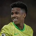 Chelsea atualiza lesão de Estevão e deixa futuro na Copa do Mundo em aberto