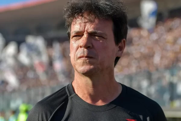 Diniz chega com tudo no Corinthians: ‘Se errar, f***-se!’