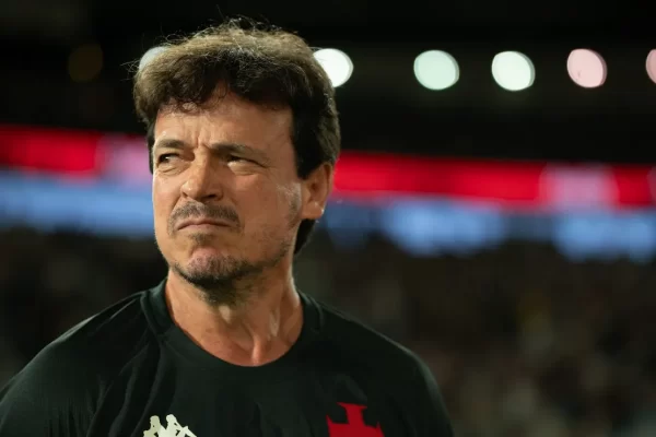 Diniz quer Memphis no Corinthians e o chama de ‘superestrela mundial’