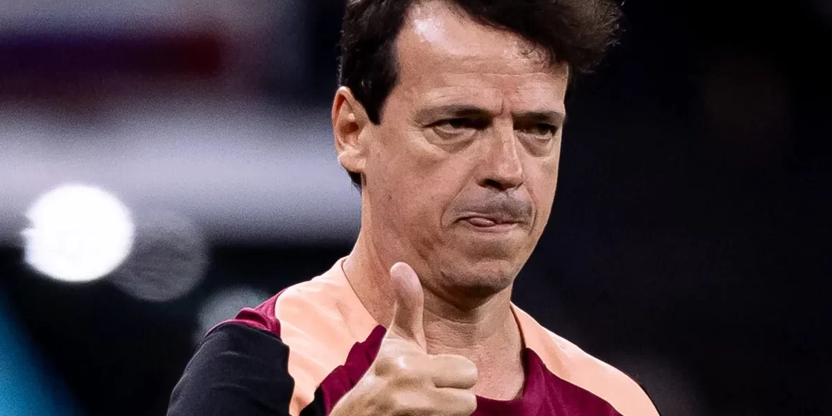 Diniz faz pente-fino no elenco e Corinthians mira reforços cirúrgicos