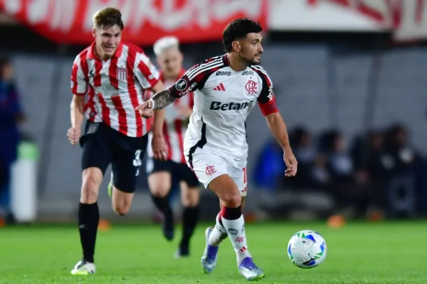 Estudiantes x Flamengo: onde ver ao vivo, horário e escalações na Libertadores 2026