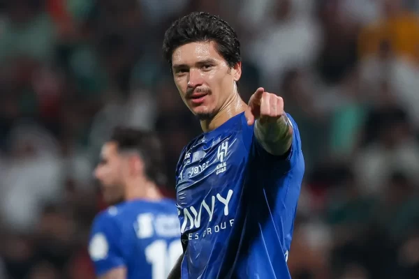 Darwin Núñez no Alvo: Flamengo Renova Interesse em Atacante