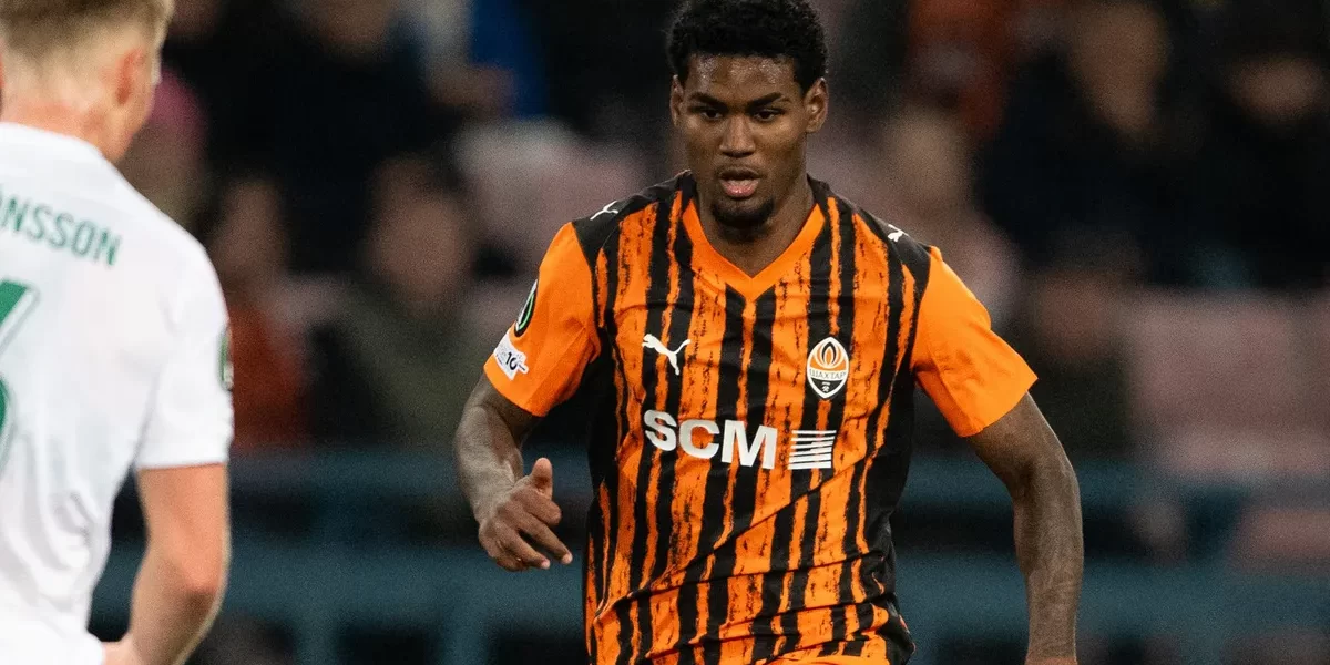 Corinthians mira Lucas Ferreira, do Shakhtar, e atacante quer retorno