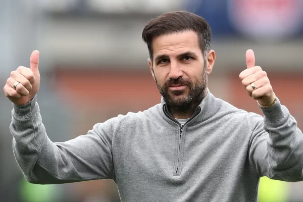 Cesc Fàbregas mira Benedetti do Palmeiras para o Como