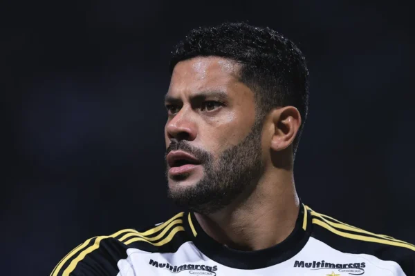 Abel barra Hulk no Palmeiras: medalhão de 39 anos é vetado para não rachar o elenco