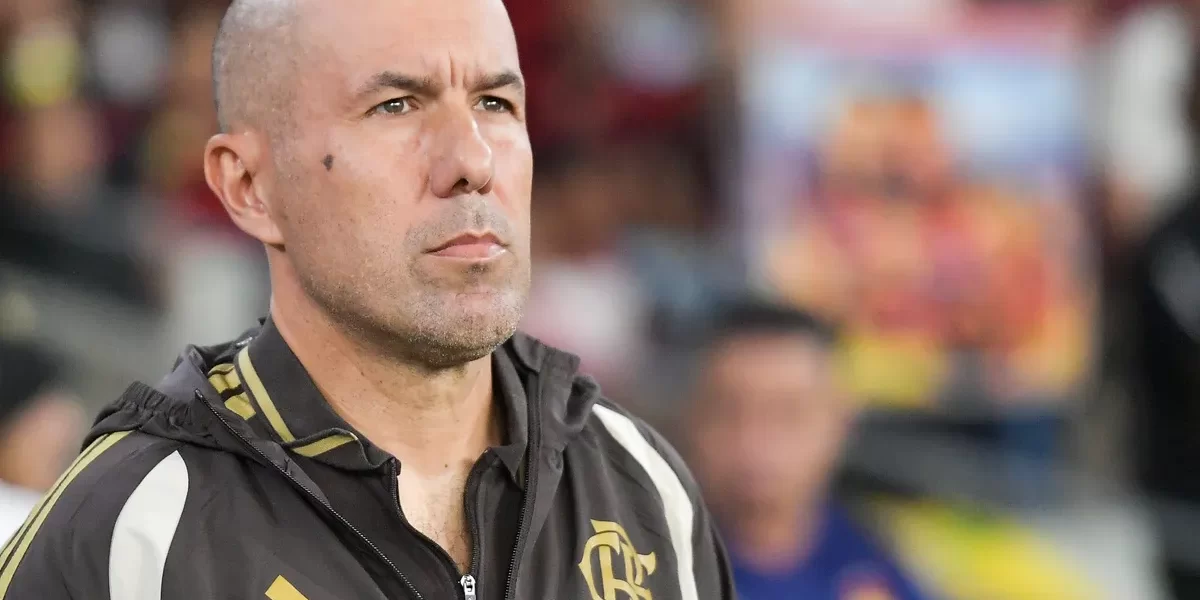 Jardim acerta nas trocas e Flamengo vence com gol de Paquetá