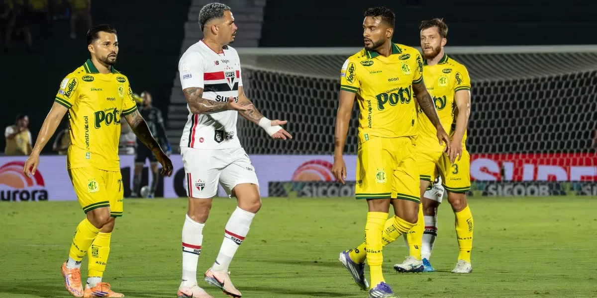 Reinaldo detona arbitragem após derrota do Mirassol para o São Paulo: ‘Mesmo critério’